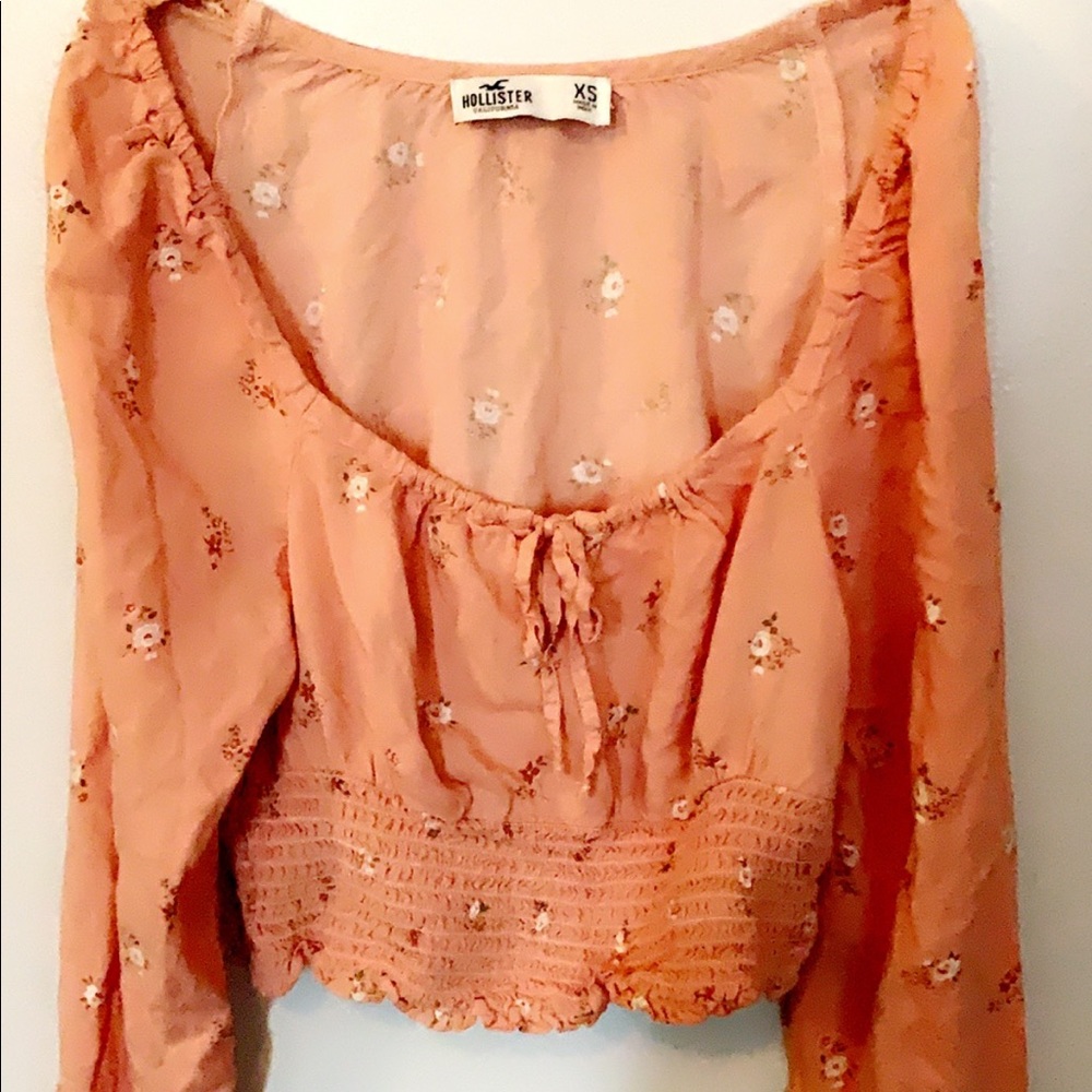 Hollister cropped floral shirt